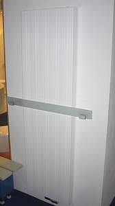 Kermi Bryce Vertikalheizkörper fürs Bad oder Wohnraum, Designheizkörper 600x1800mm, Melon Yellow 9815 